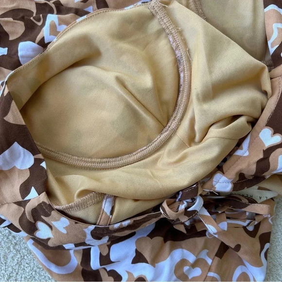 PacSun All Over Retro Heart Print Open Back Mini Dress in Neutral Colors - Picture 4 of 7